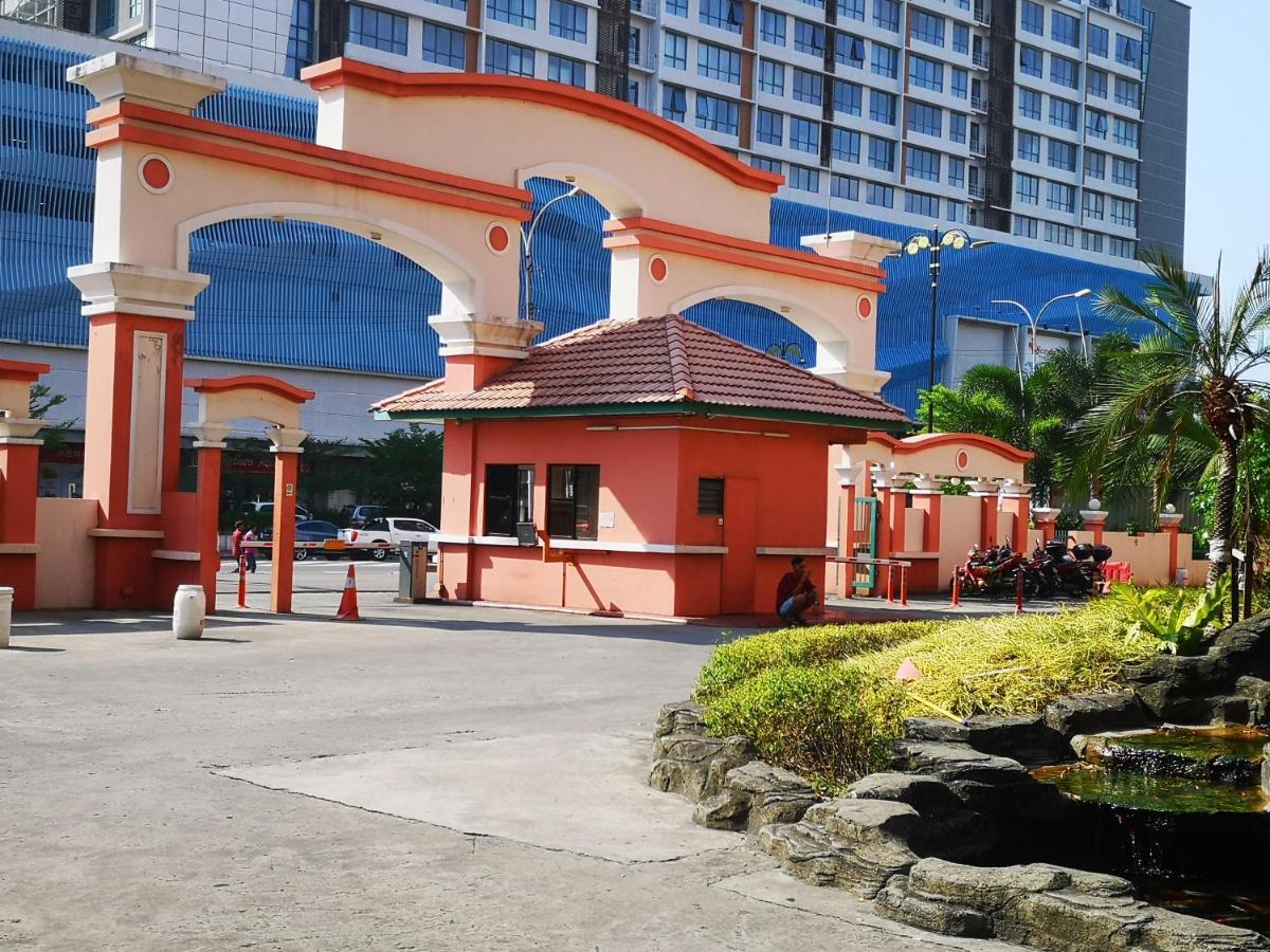 Marina Court Kk City Homestay Kota Kinabalu Exteriör bild