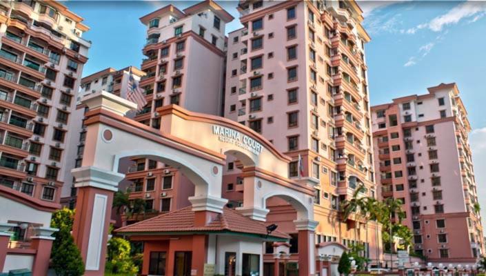 Marina Court Kk City Homestay Kota Kinabalu Exteriör bild